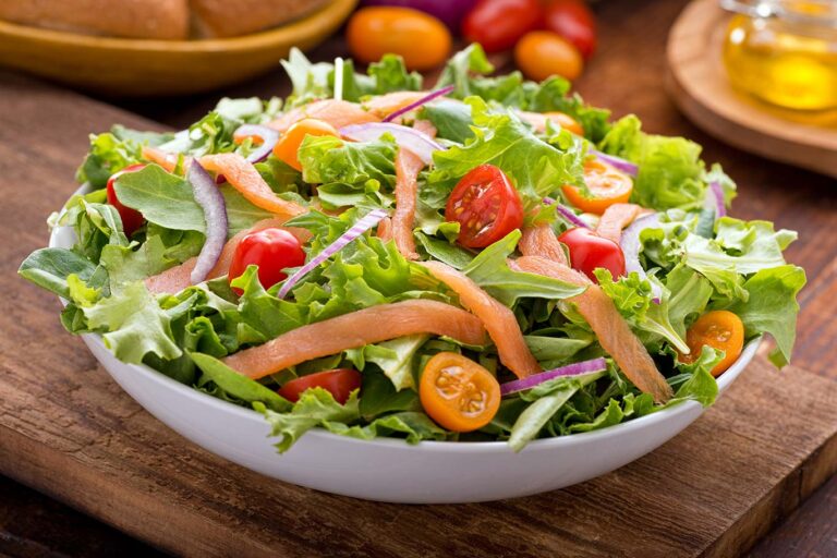 Ensalada de salmón ahumado