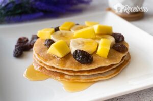 Receta de panqueques de plátano y mango