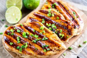 Pechugas de pollo marinadas con miel y tabasco