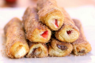 Receta de rollitos de fresas y Nutella