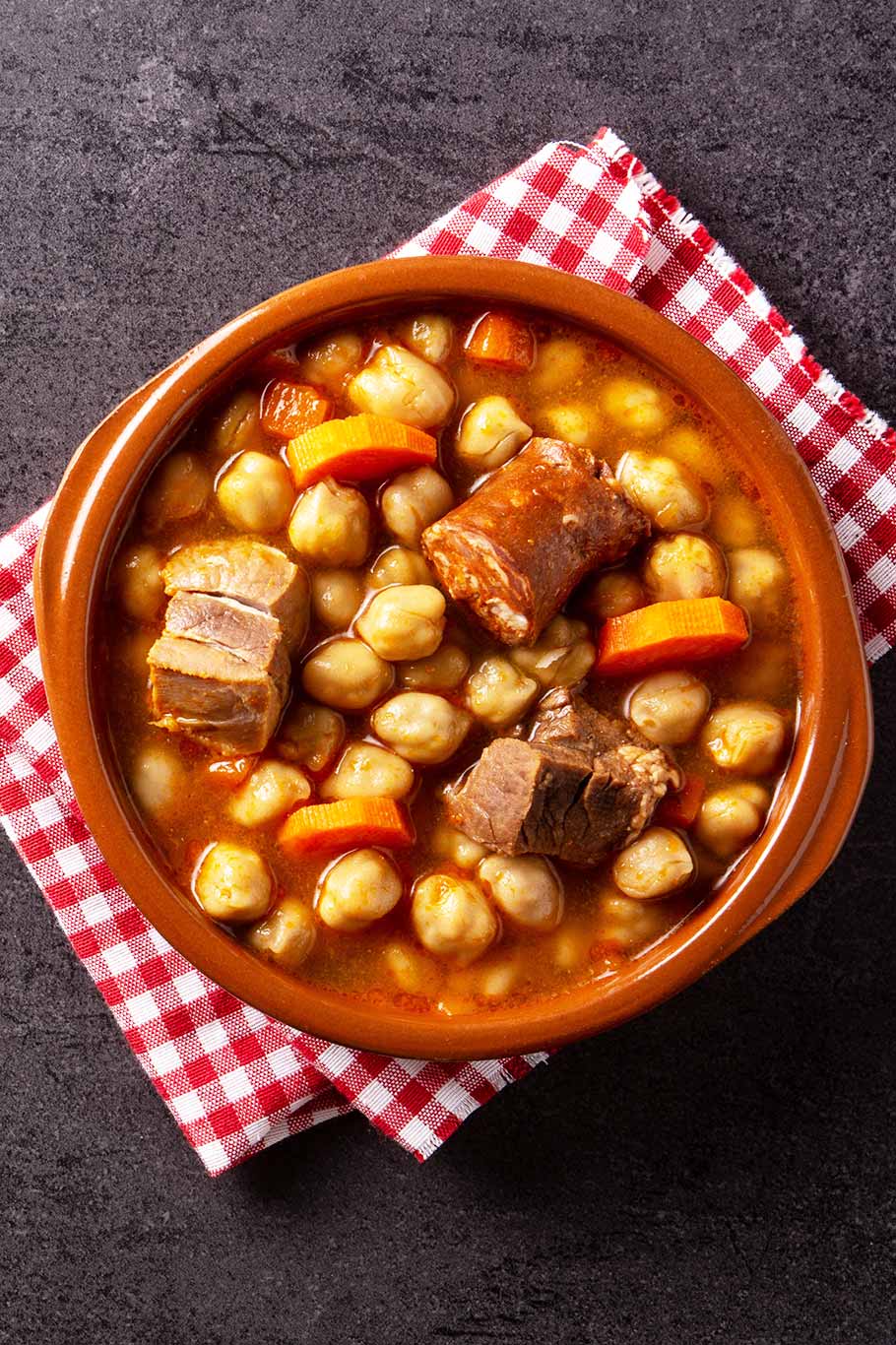 cocido-de-garbanzos-la-receta-casera-m-s-reconfortante-para-los-d-as