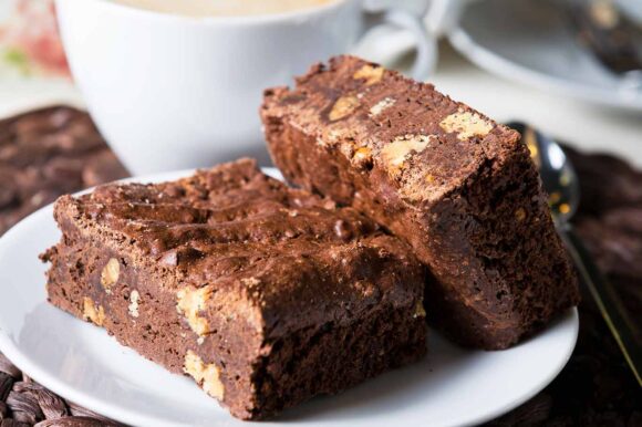 Brownies de chocolate con almendras