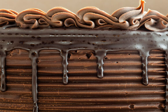Tarta de chocolate con cobertura de café