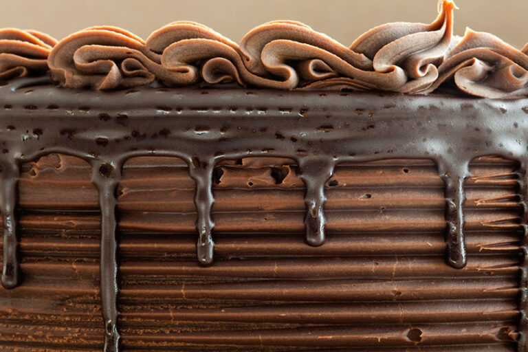 Tarta de chocolate con cobertura de café