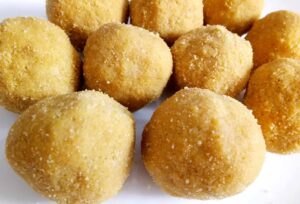 Receta fácil de bolas de patata con queso