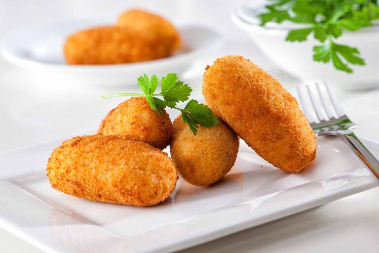 Croquetas de pollo y queso