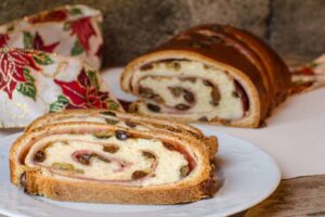 Pan de jamón venezolano