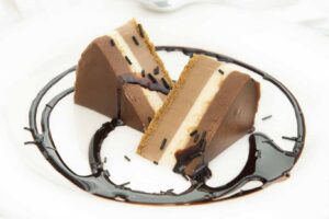 Tarta tres chocolates