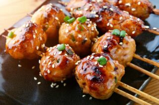 Receta de Brochetas de tsukune