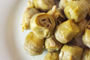 Receta de alcachofas baby al ajillo
