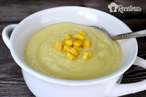 Receta de crema de coliflor con maíz