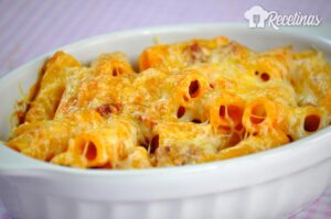 Receta de macarrones con chorizo y queso