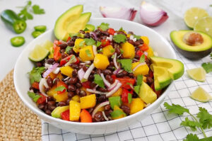 Receta de ensalada de mango con frijoles negros