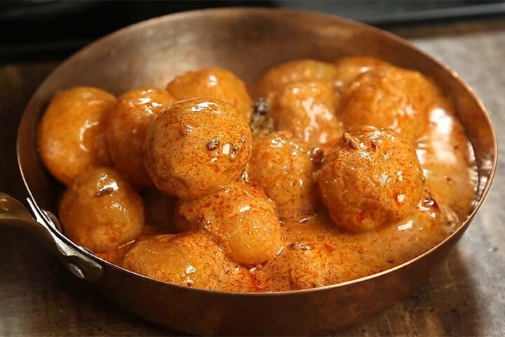 Receta de patatas al curry Dum Aloo