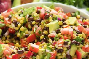 Receta de ensalada de frijoles negros y maíz
