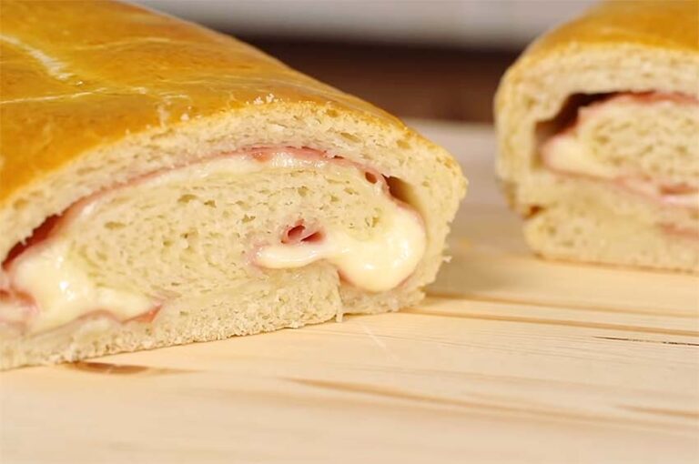 Receta de rollo de pan focaccia relleno de jamón y queso