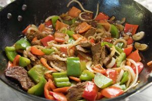 Receta de ternera salteada con verduras