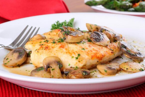 Pollo al ajillo con champiñones