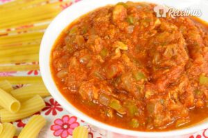 Receta de salsa de tomate y atún
