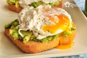 Receta de huevos escalfados