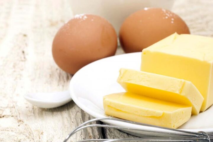 Cómo atemperar mantequilla y huevos