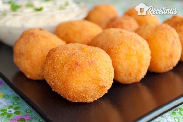 Receta de bolitas de patata con bacalao