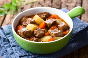 Receta de estofado de ternera con patatas