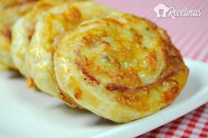 Receta de rollitos de hojaldre con jamón y queso