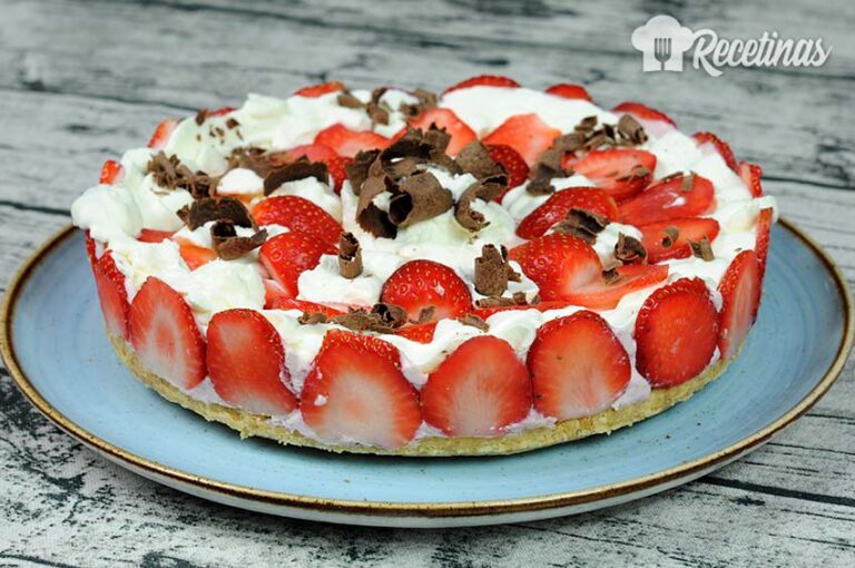 Receta de tarta mousse de fresas