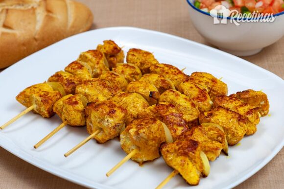Brochetas de pollo en adobo
