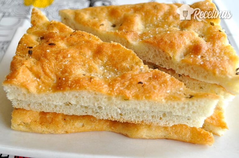 Receta de focaccia de orégano y ajo