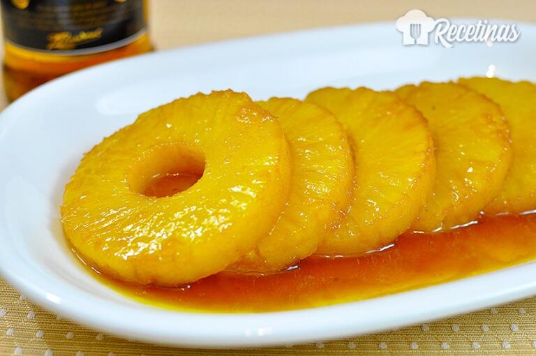Receta de piña al ron