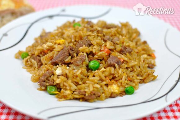 Arroz frito con ternera