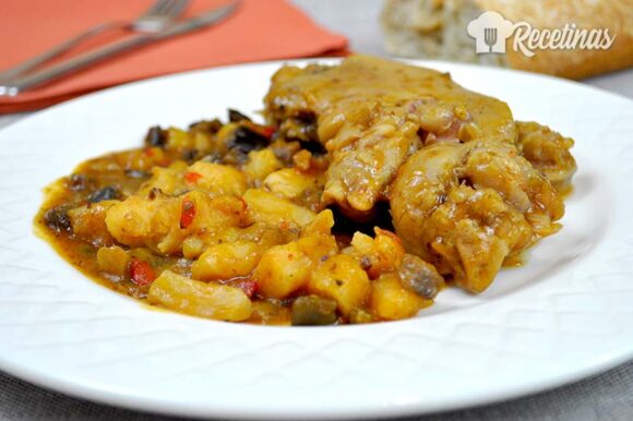 Manitas de cerdo con patatas