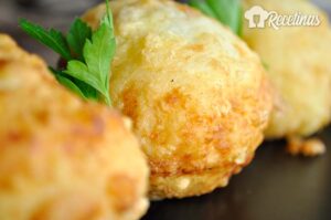 Receta de patatas rellenas de carne