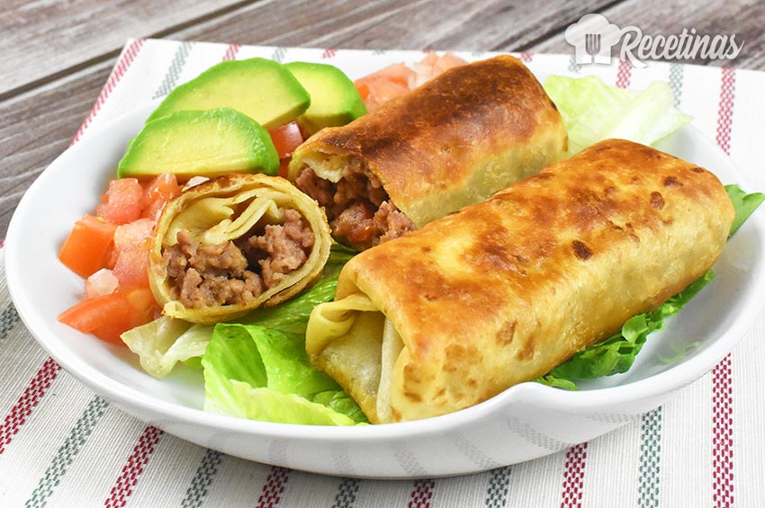 Cómo hacer Chimichangas de carne molida y queso