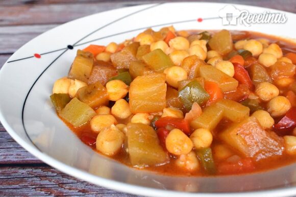 Pisto con garbanzos