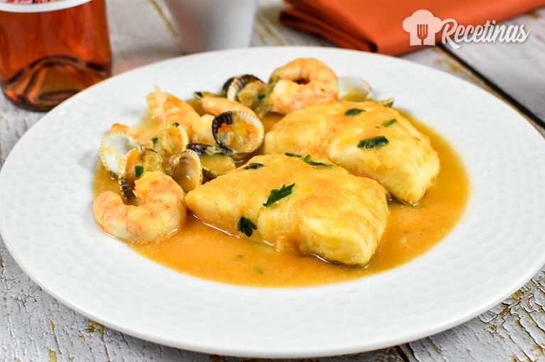 Merluza en salsa marinera Recetinas