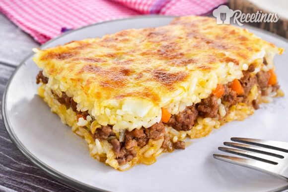 Pastel de arroz con carne picada