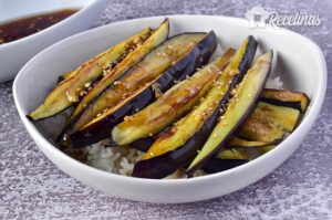 Receta de berenjenas con miel y soja
