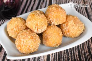 Receta de bolitas de boniato con almendras