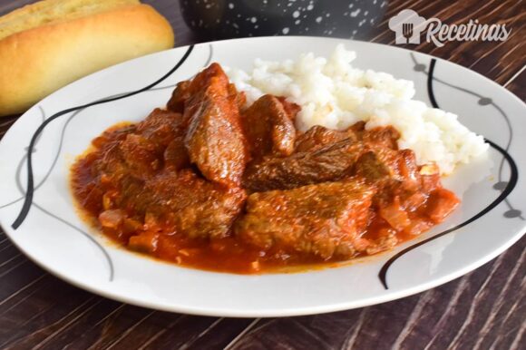 Ternera con tomate
