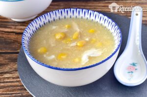 Receta de sopa de pollo con maíz