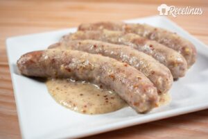 Salchichas a la mostaza