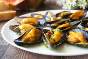 Mejillones en salsa verde