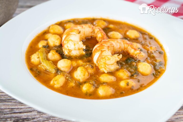 Garbanzos con gambones