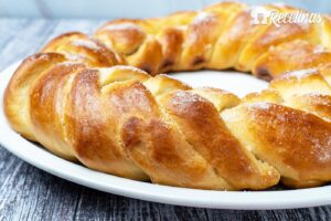 Trenza de pan brioche