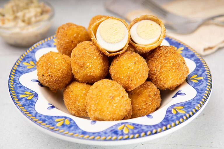 Huevos de codorniz rebozados