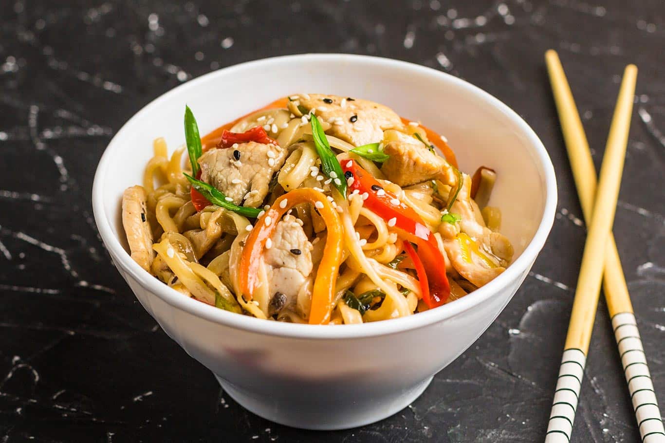 Receta de Chow mein de pollo y verduras