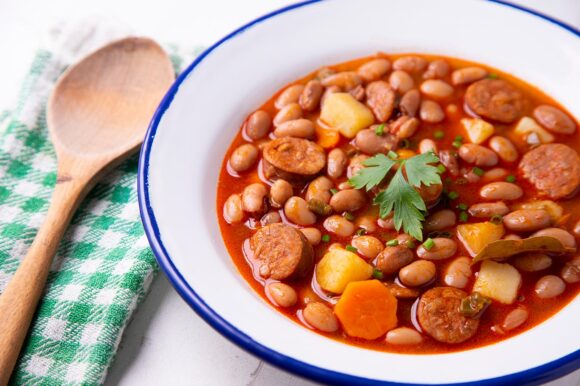 Judías con chorizo